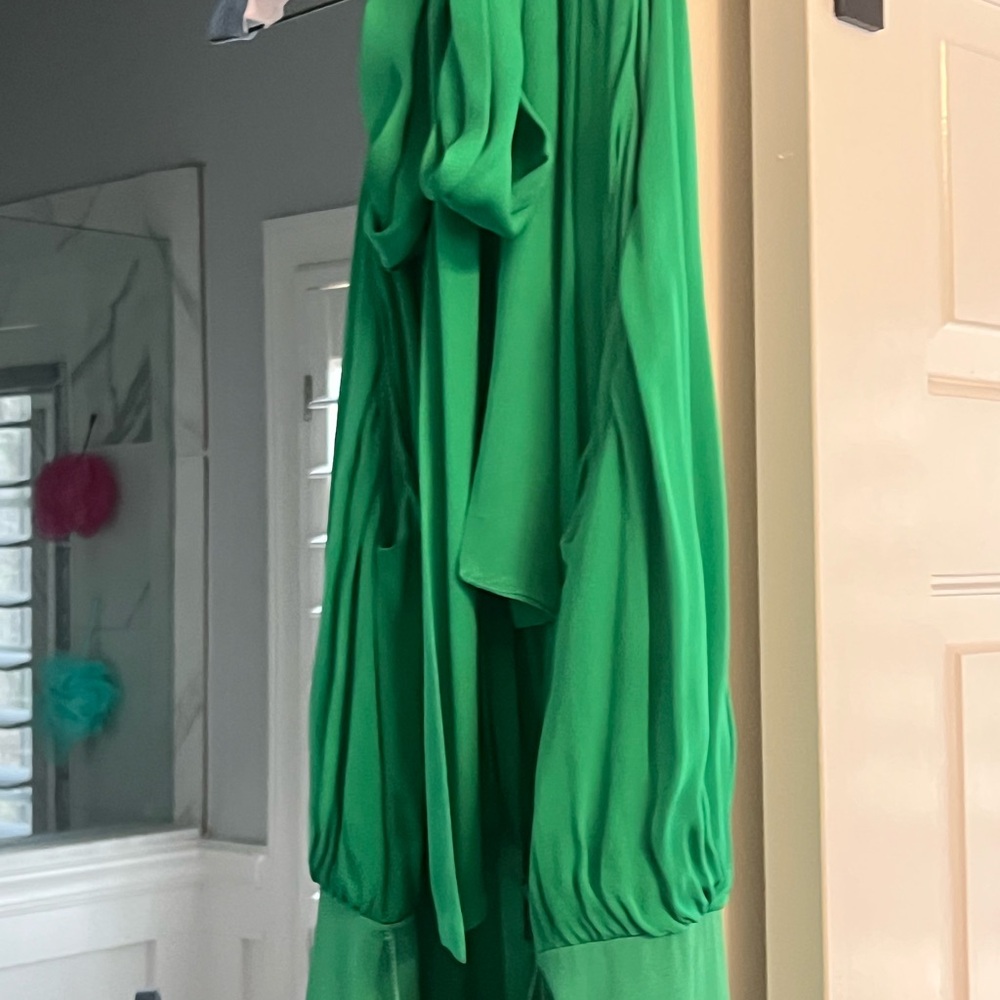 Elegant Green Halter Jumpsuit - Picture 3 of 5